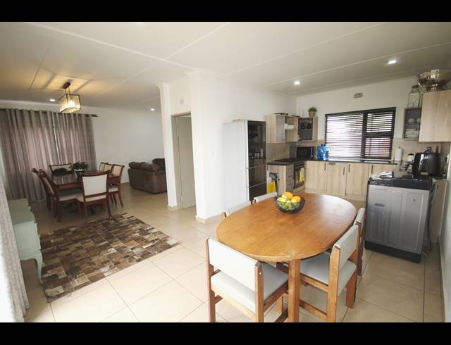 4 BEDROOM HOUSE FOR SALE IN ANDEON